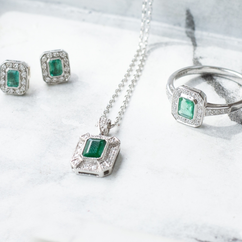 art deco style emerald and diamond stud earrings, pendant and ring matching set for sale in Leeds, Yorkshire