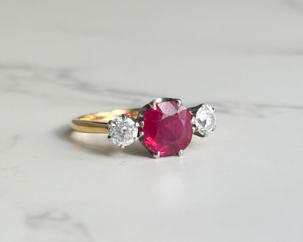 Antique Victorian diamond and synthetic ruby three stone ring in 18ct yellow gold for sale in Leeds, Yorkshire