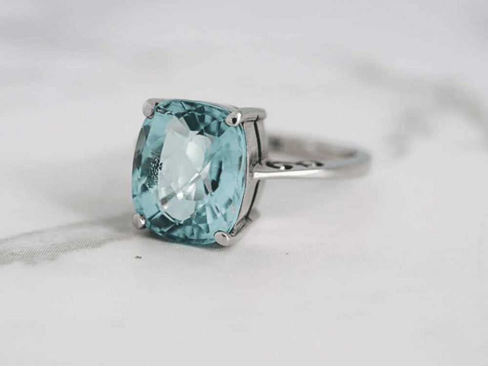 modern 9ct white gold aquamarine cushion cut ring for sale in Leeds