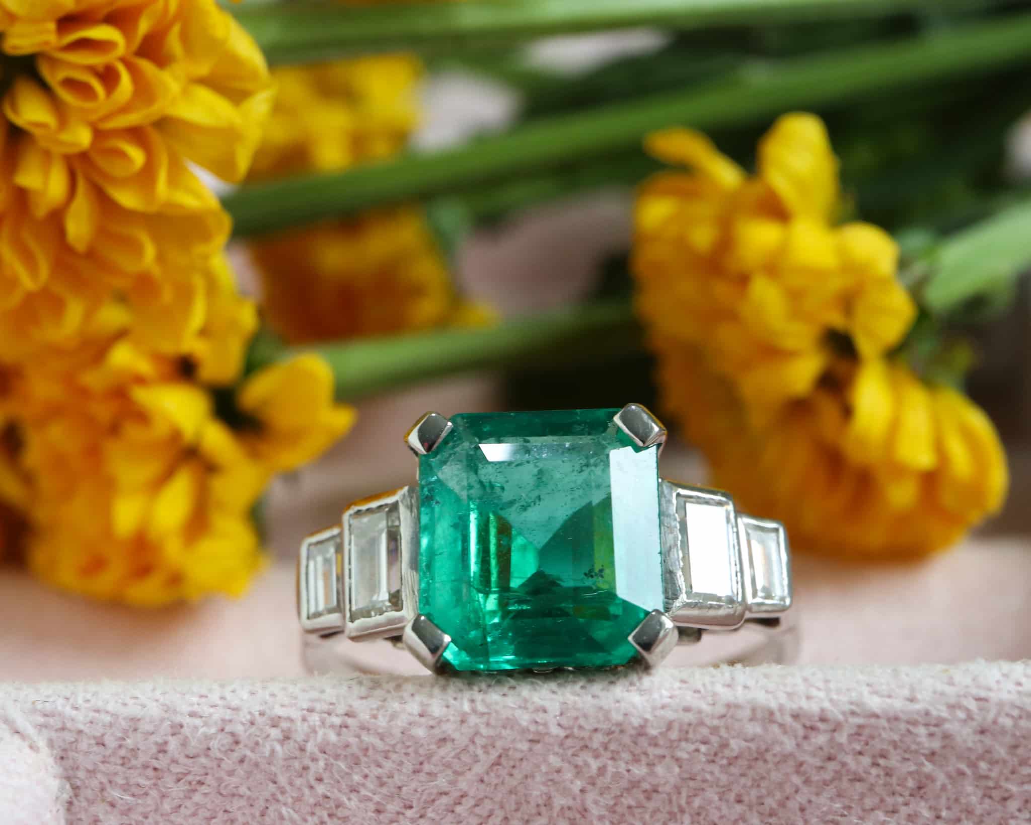 Art Deco Emerald And Baguette Diamond Ring - Aladdins Cave Jewellery