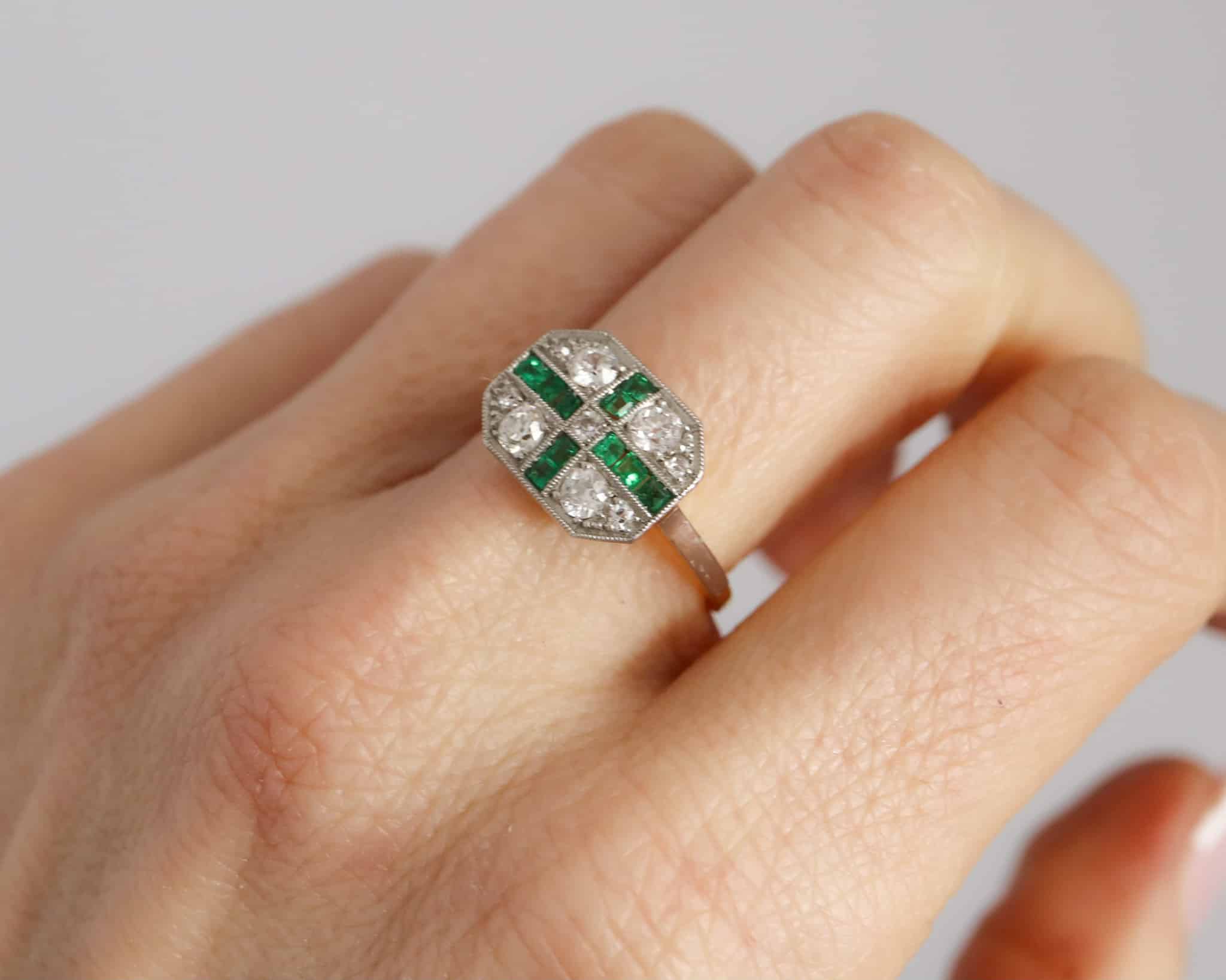 art-deco-emerald-cross-ring-10.jpg
