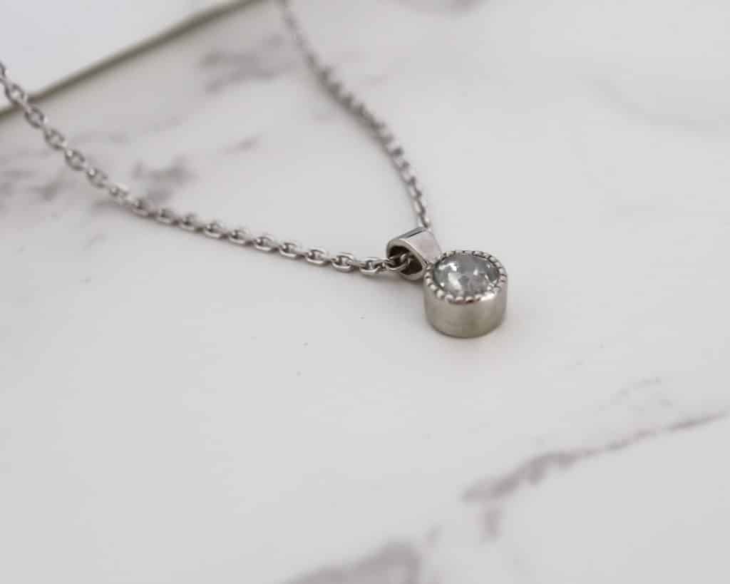 bezel-set-solitaire-pendant-4-1024×819