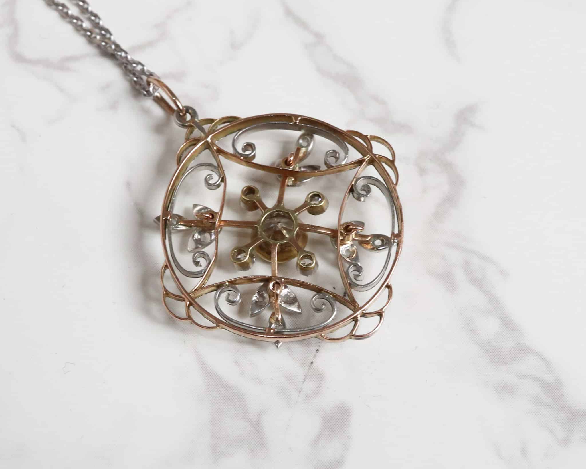 platinum-diamond-pendant-5.jpg