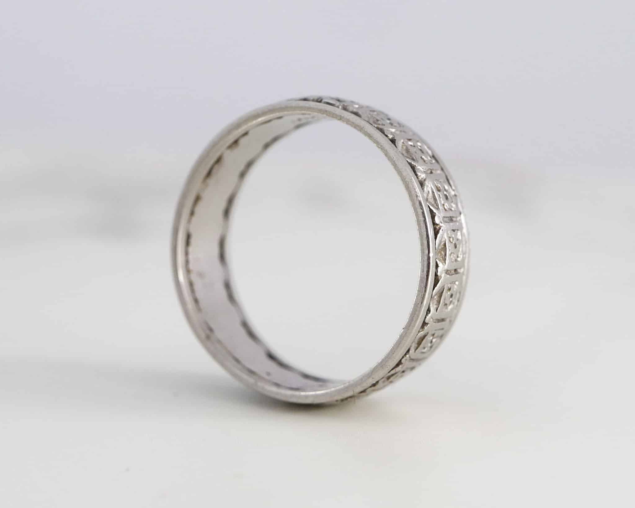 platinum-wedding-band-3.jpg