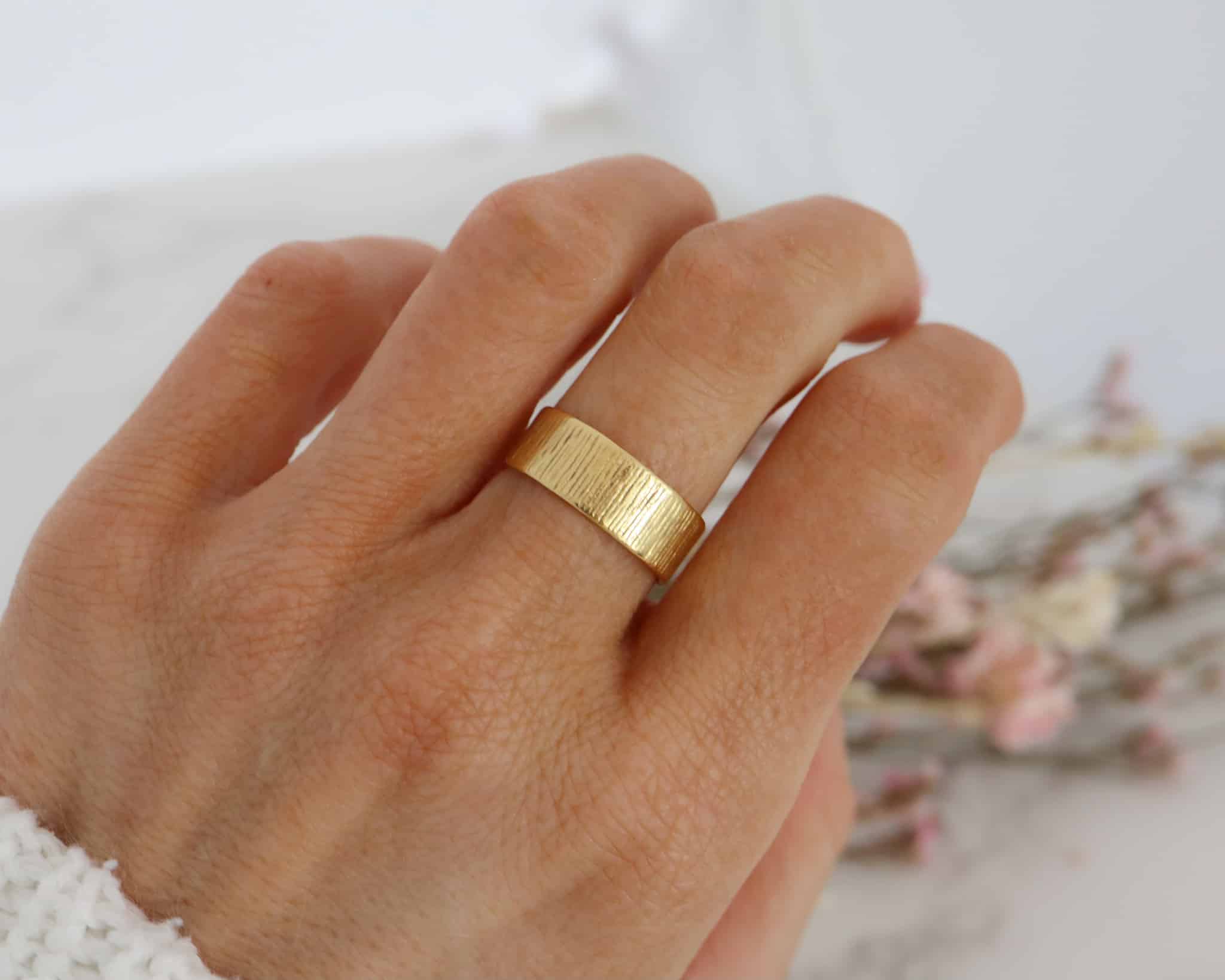 textured-gold-ring-2.jpg