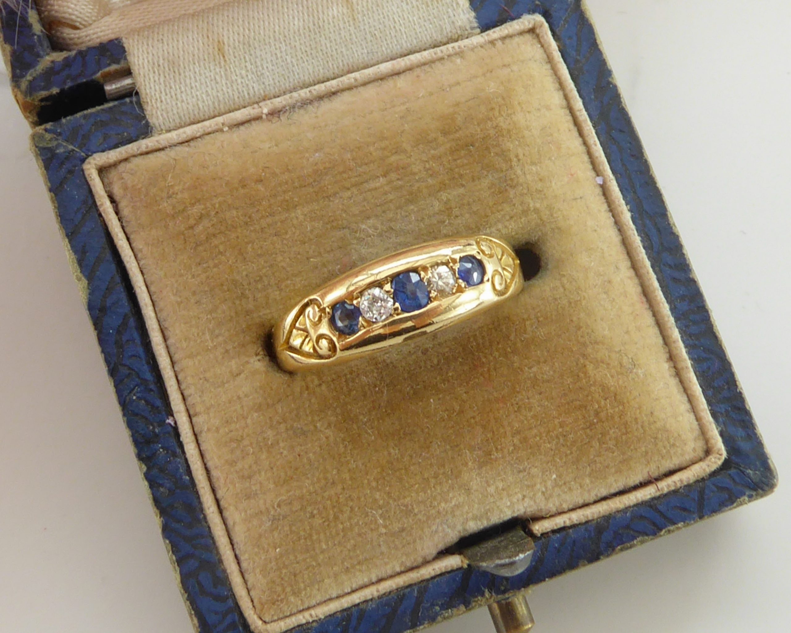 vic-sapphire-5-scaled-1.jpg