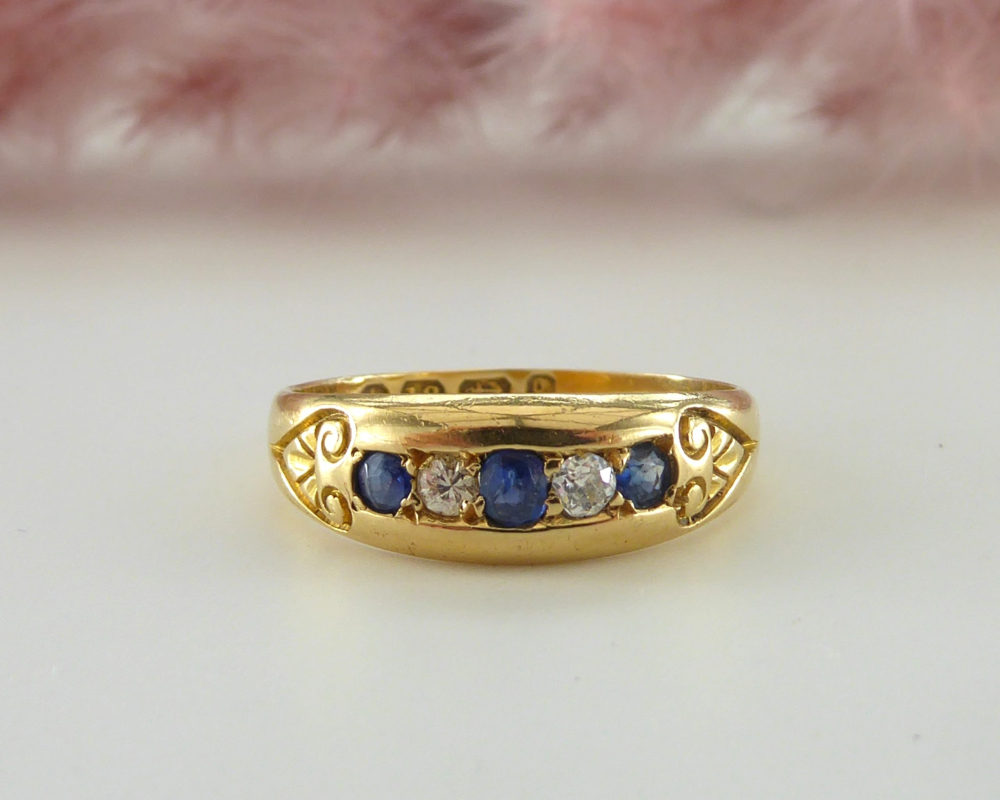 vic-sapphire-scaled-1.jpg