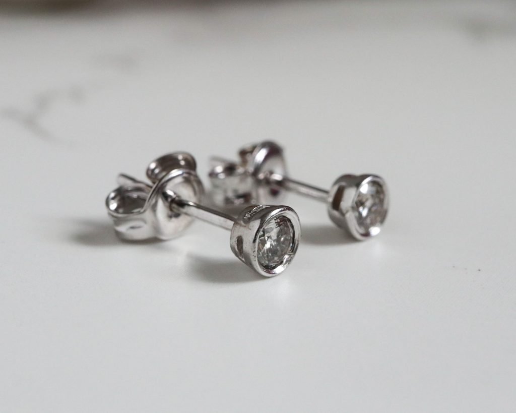 white-gold-bezel-set-diamond-studs-0.24ct-2-1024×819