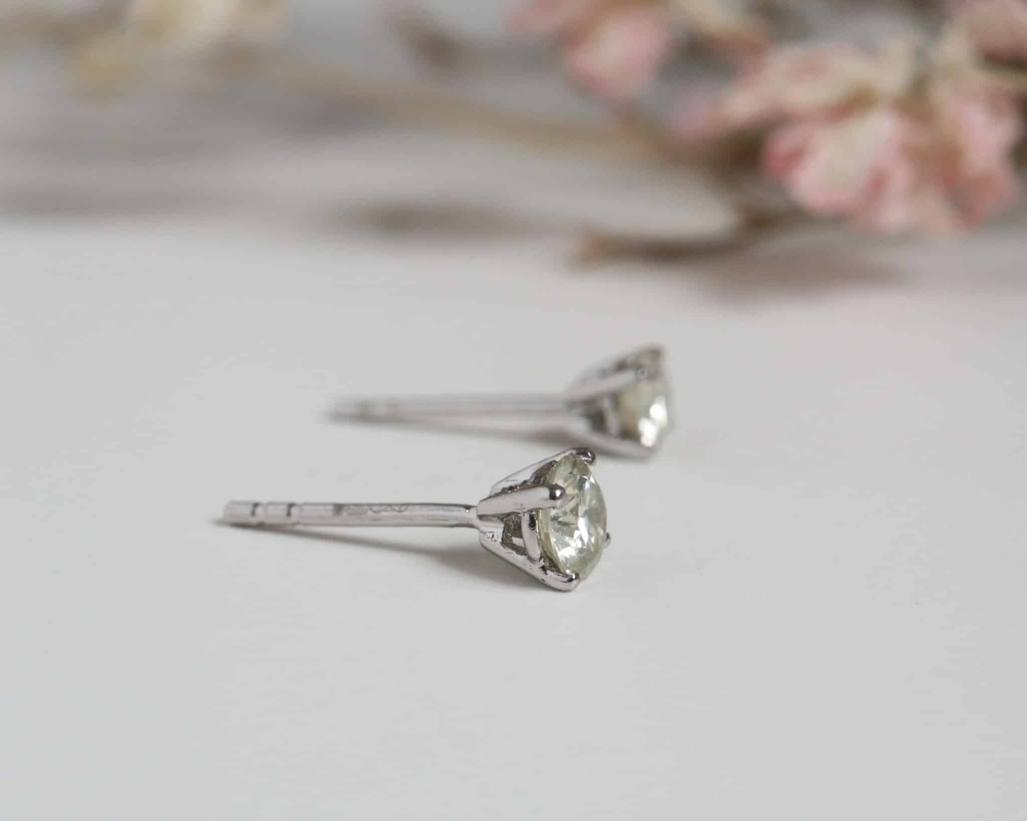 white-gold-diamond-studs-0.59ct.jpg