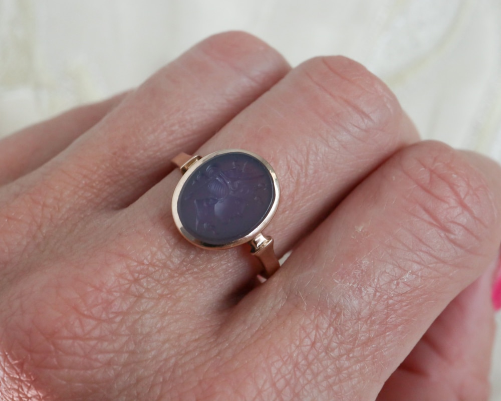 antique intaglio ring made from 9ct yellow gold and agate with the imprint of a roman emperor dated Chester 1930