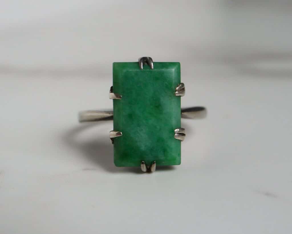 antique 9ct white gold and jade ring circa 1940s