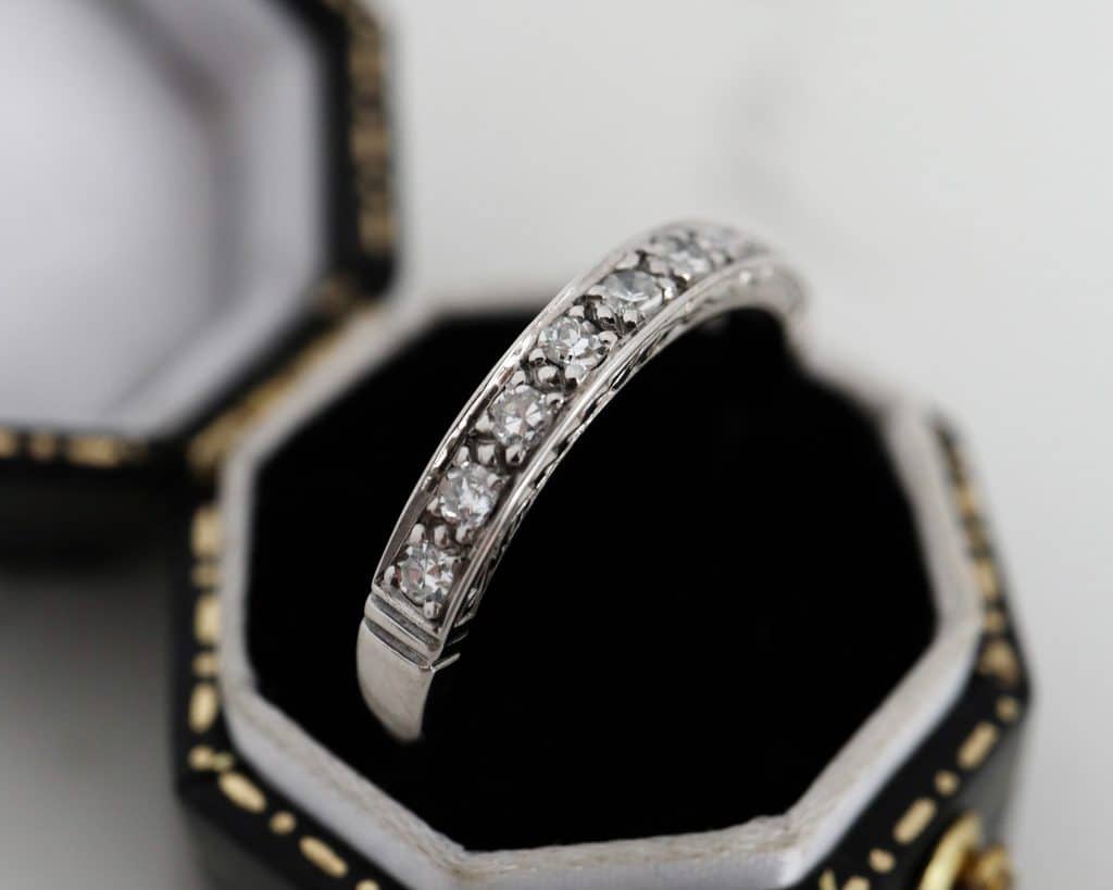 half-eternity-ring-1976-9-1024×819