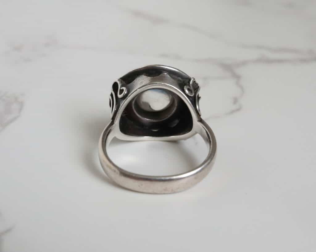 silver-and-moonstone-ring-5-1024×819
