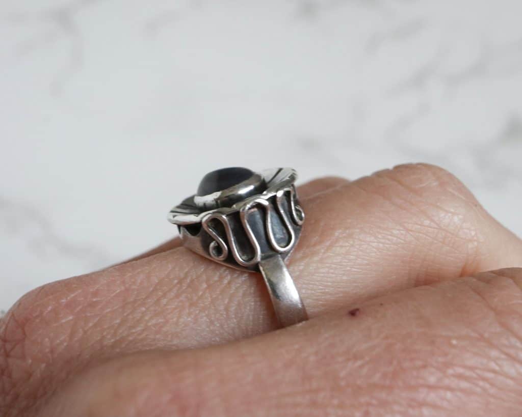 silver-and-moonstone-ring-7-1024×819