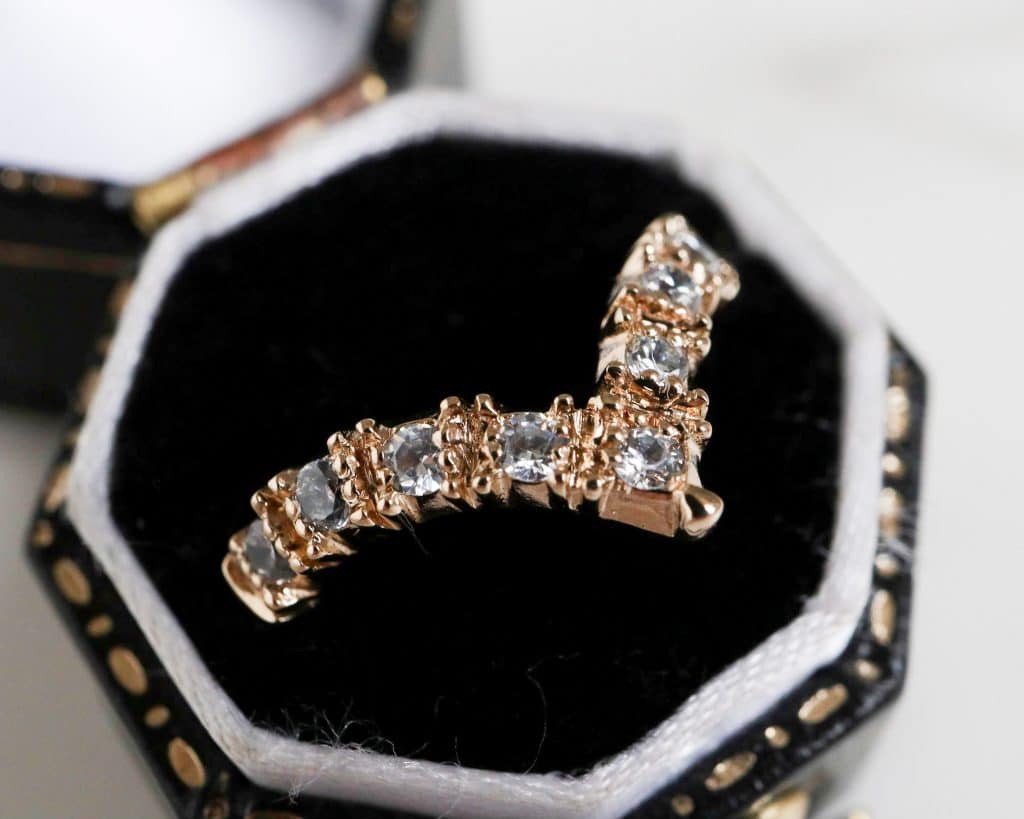 Vintage 9ct Gold and CZ Wishbone Ring - Aladdins Cave Jewellery