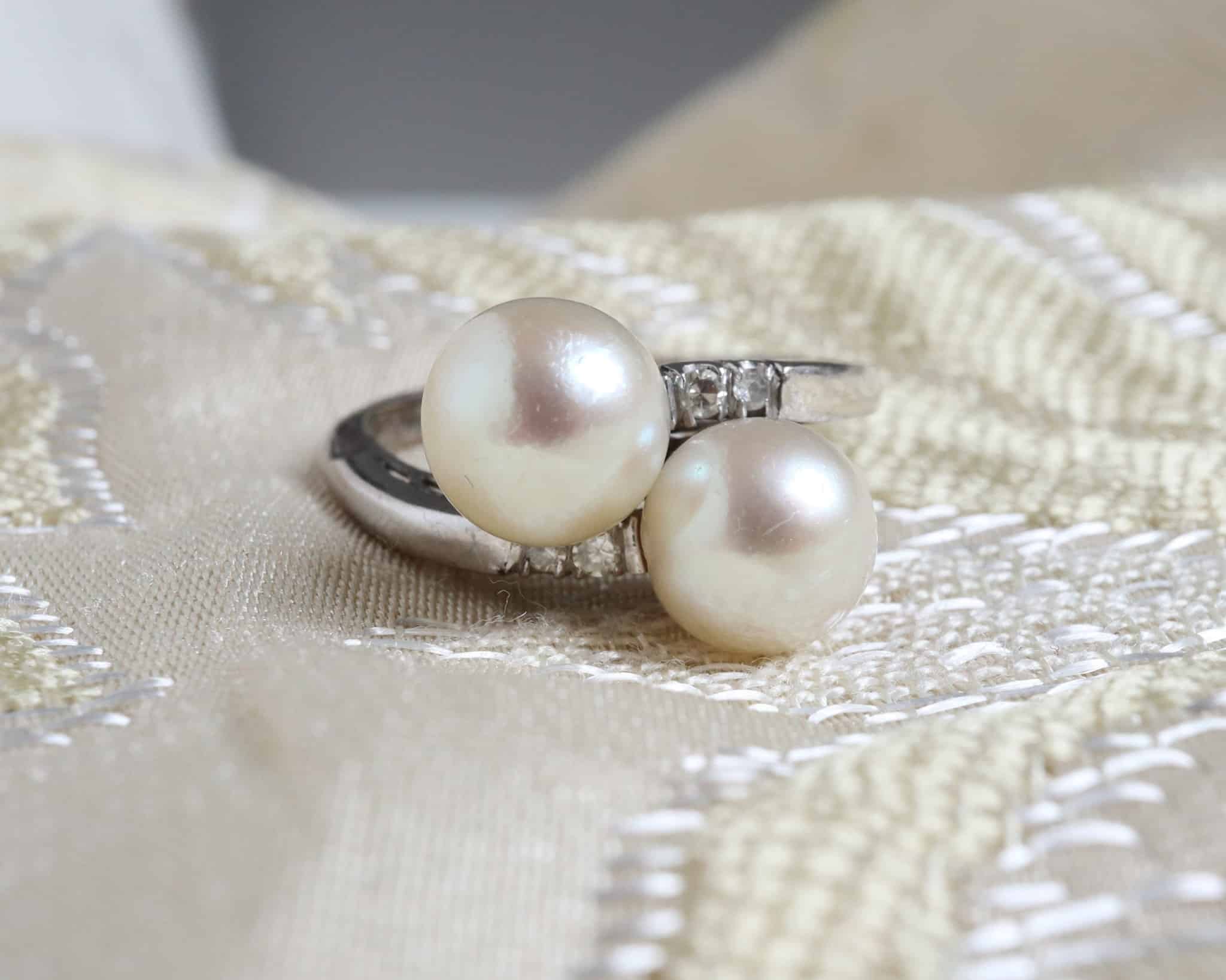 vintage-pearl-toi-et-moi-ring-