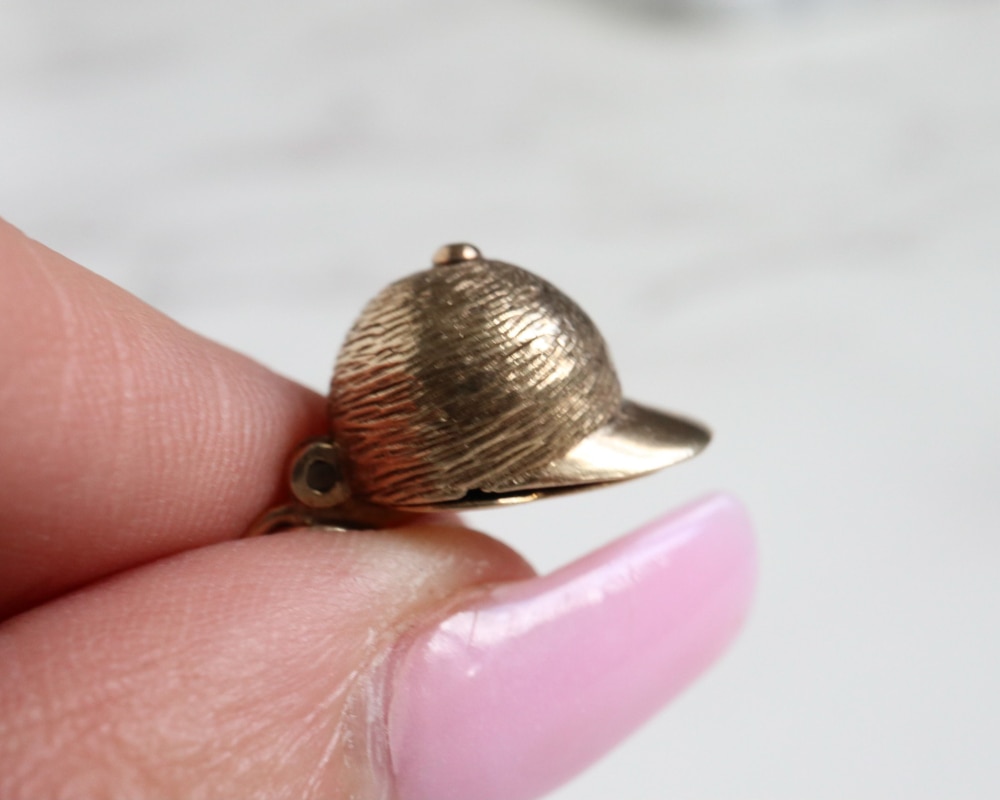 vintage 9ct gold 1970s jockey charm with horse inside