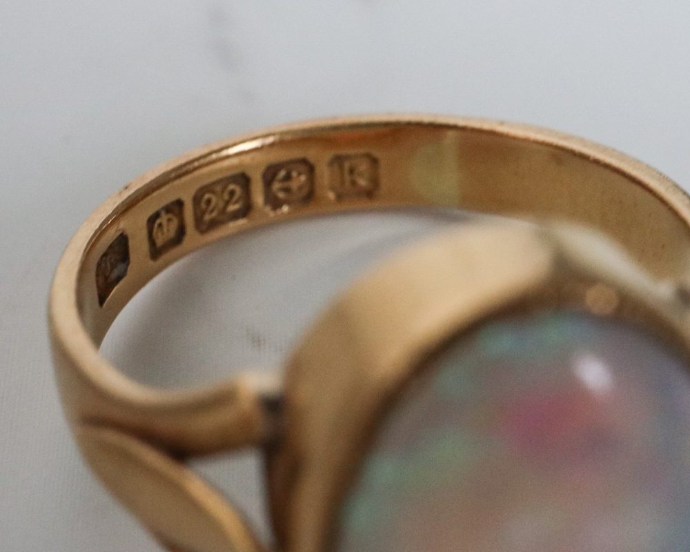antique Edwardian opal and 22ct gold for sale in Leeds