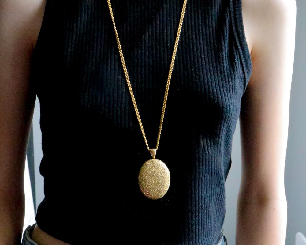 antique Victorian locket and chain in 15ct gold. For sale in Leeds, Yorkshire