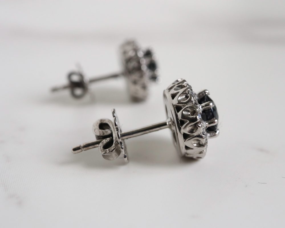 Antique 1930s sapphire and diamond stud earrings in 18ct white gold for sale in Leeds, Yorkshire