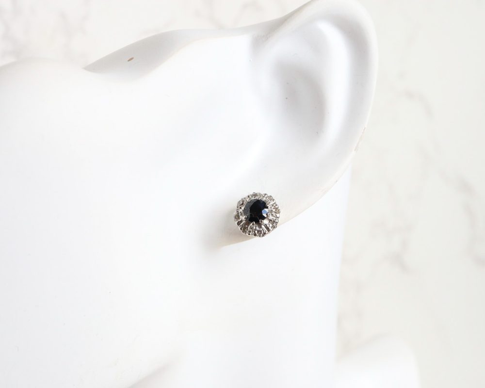 Antique 1930s sapphire and diamond stud earrings in 18ct white gold for sale in Leeds, Yorkshire