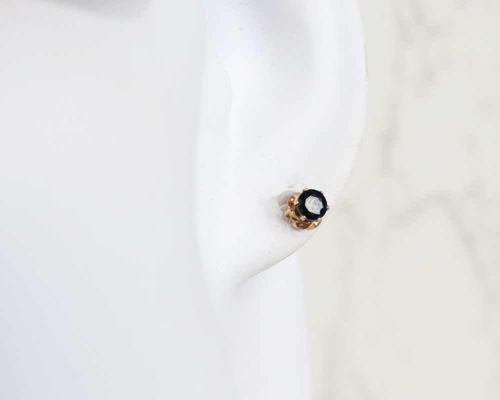 Contemporary 9ct gold and sapphire stud earrings for sale