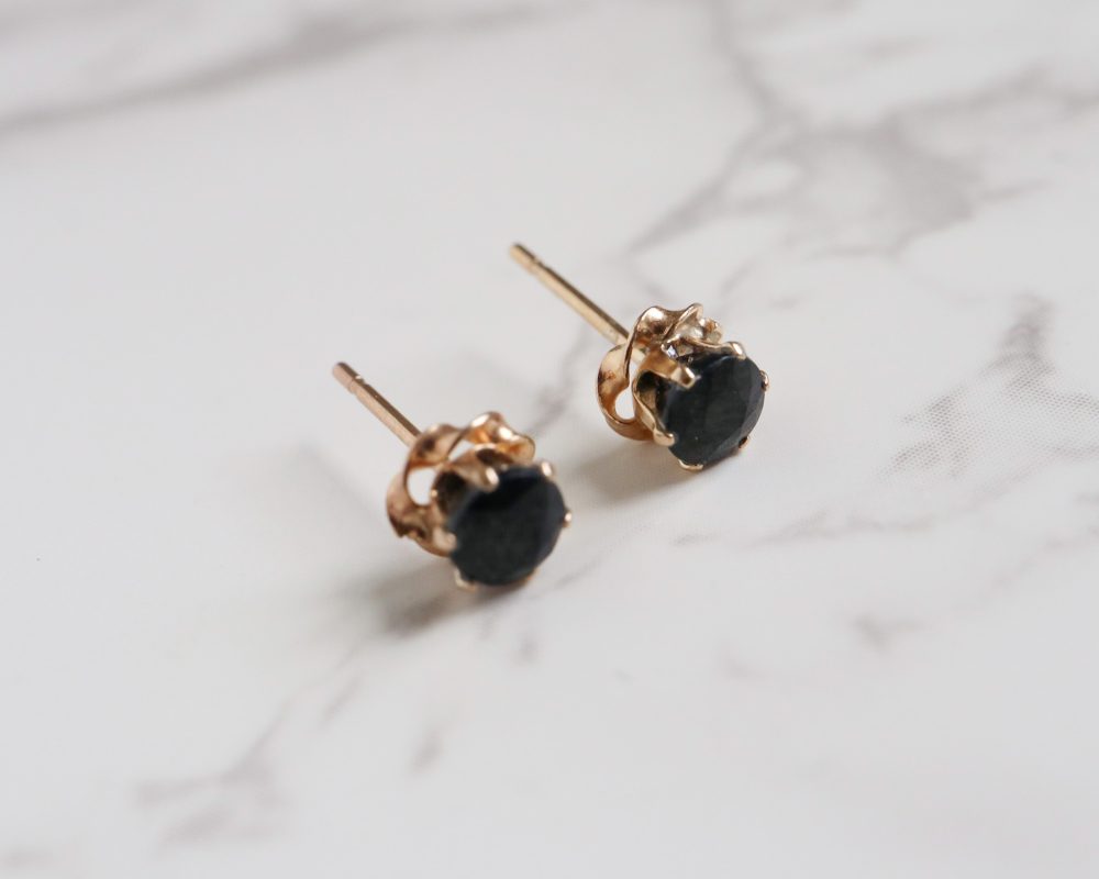 Contemporary 9ct gold and sapphire stud earrings for sale