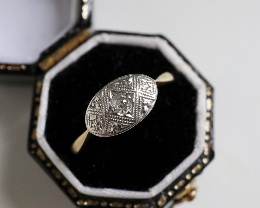 Antique Art Deco diamond ring with illusion setting 18ct yellow gold and platinum.