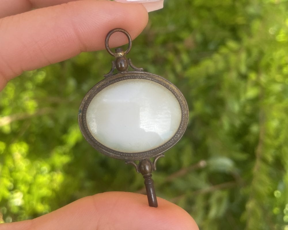 Antique Georgian watch key pendant with quartz stone