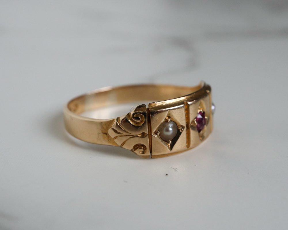 Edwardian ruby and pearl gypsy ring in 18ct yellow gold for sale in Leeds, Yorkshire