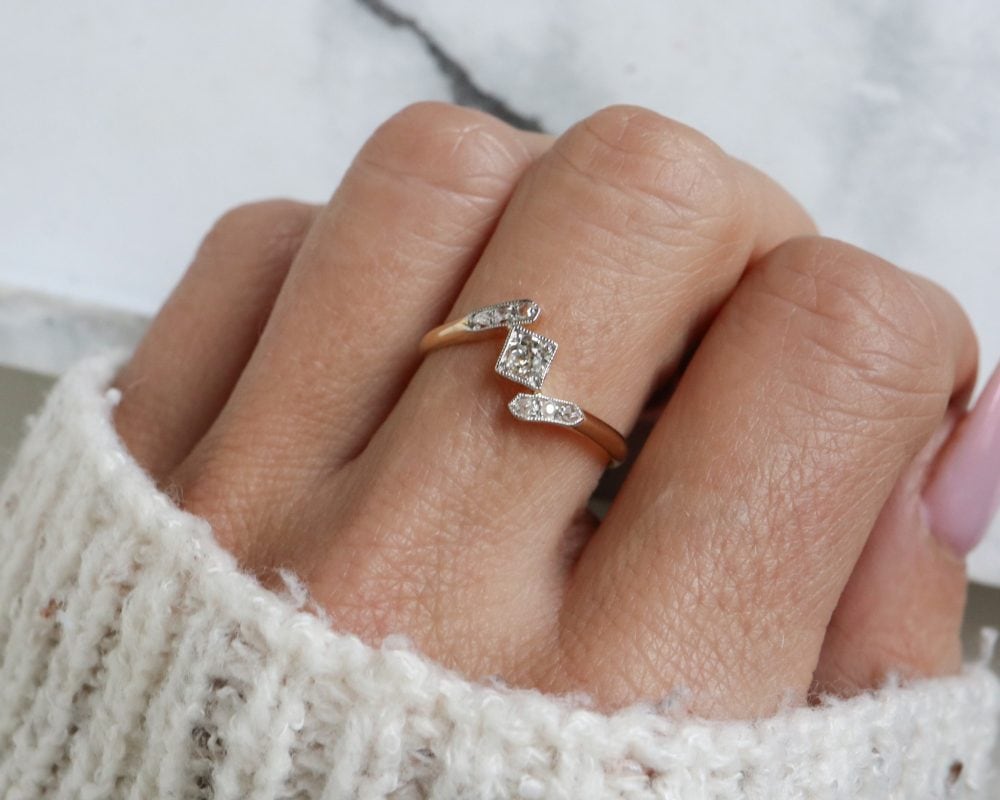 Art Deco diamond ring set in 18ct yellow gold and platinum for sale in Leeds, Yorkshire