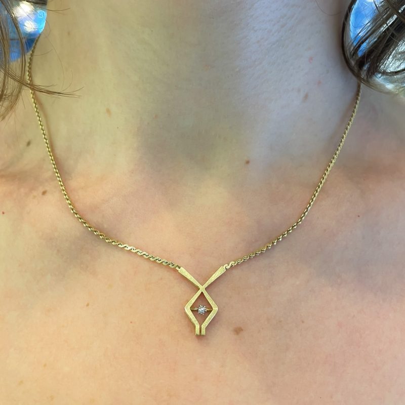 Vintage 9ct gold and diamond necklace for sale in Leeds, Yorkshire