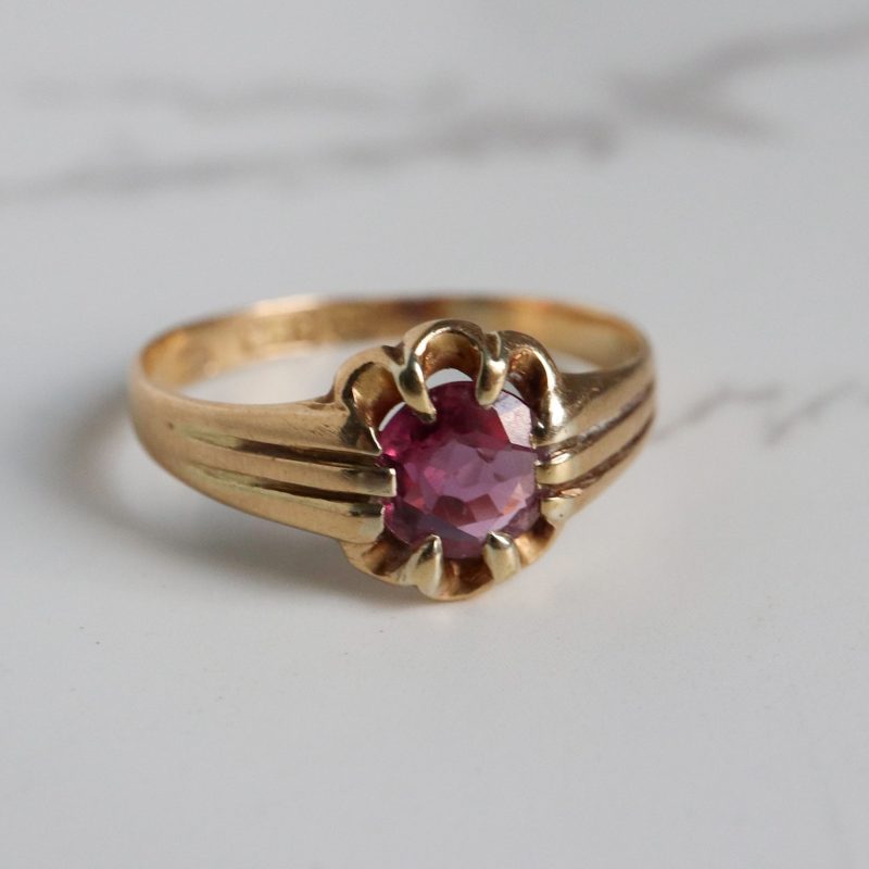 Antique 18ct gold and ruby Victorian ring for sale in Leeds, Yorkshire