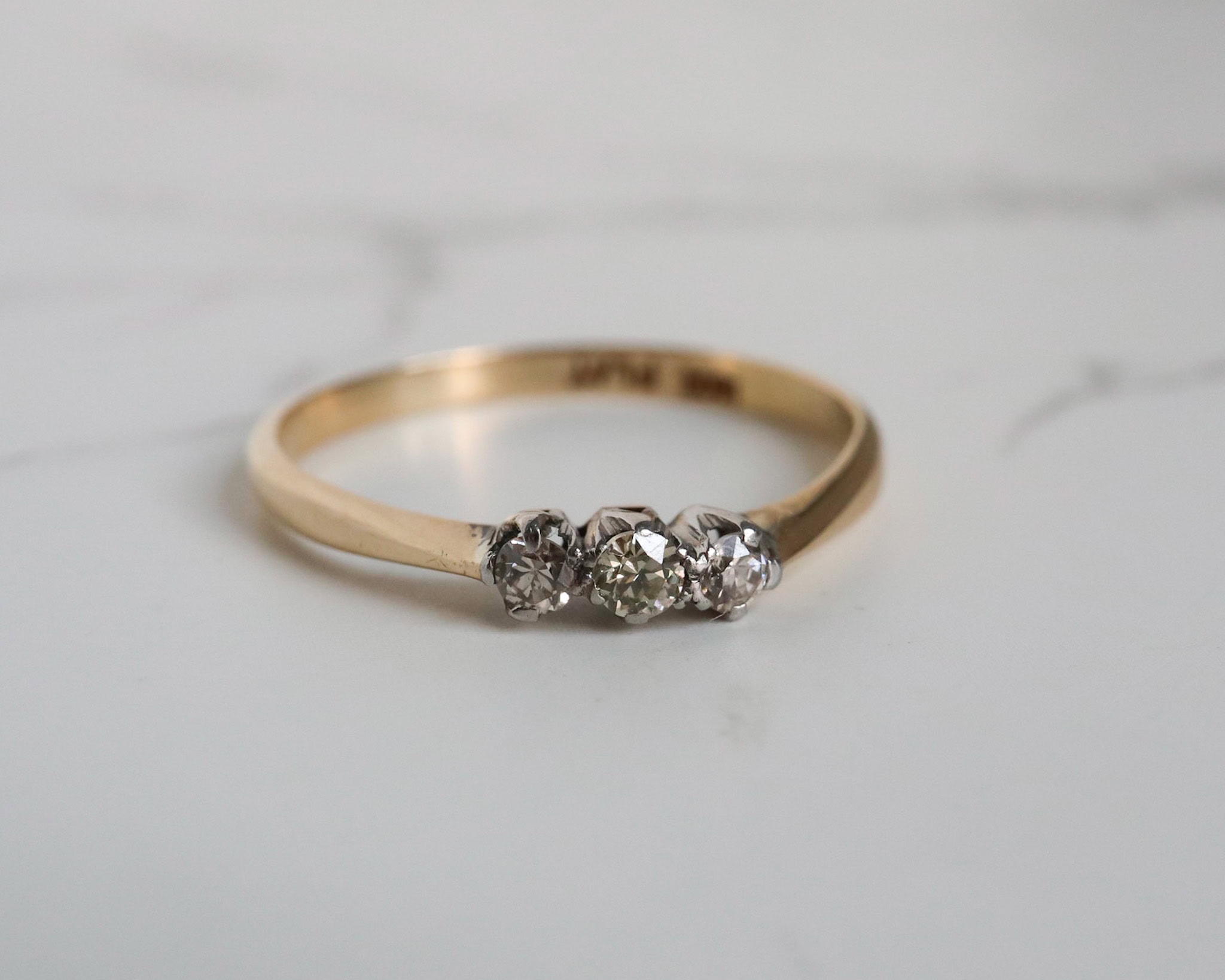 Antique 1930s three stone diamond ring in 18ct yellow gold and platinum for sale in Leeds, Yorkshire
