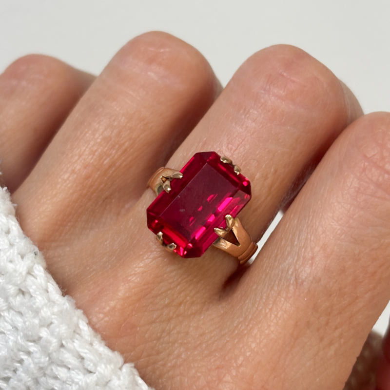 antique 9ct gold and red stone statement ring for sale in Leeds, shown on woman's hand
