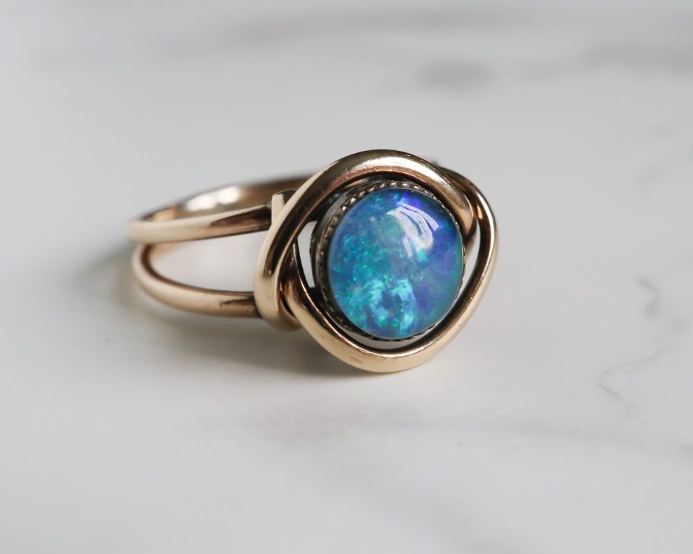 Vintage opal ring in 9ct yellow gold for sale in Leeds, Yorkshire