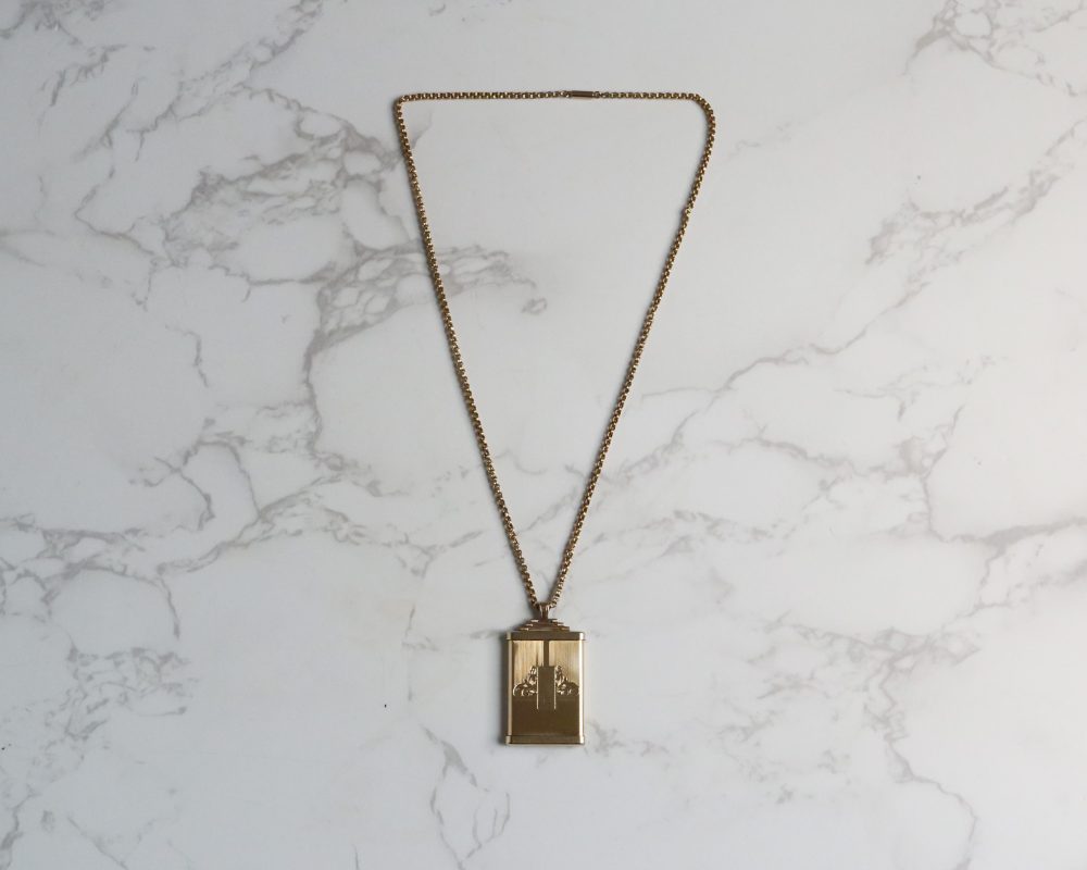 Antique Art Deco locket and 9ct gold chain for sale in Leeds, Yorkshire