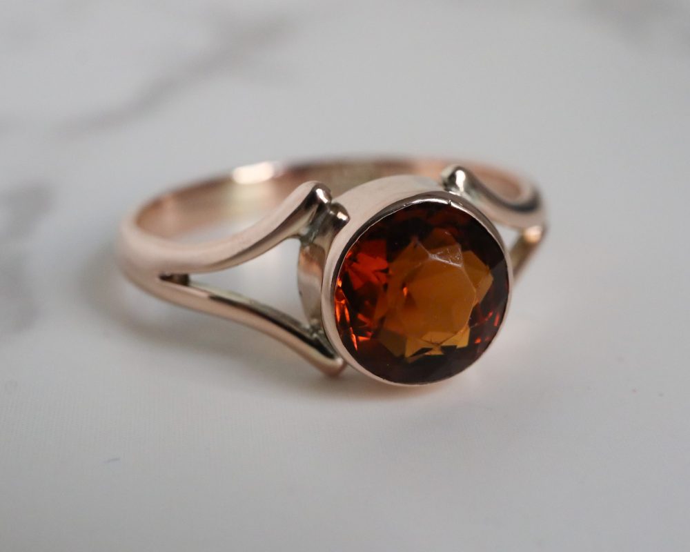 Vintage citrine ring in 9ct yellow gold for sale in Leeds, Yorkshire