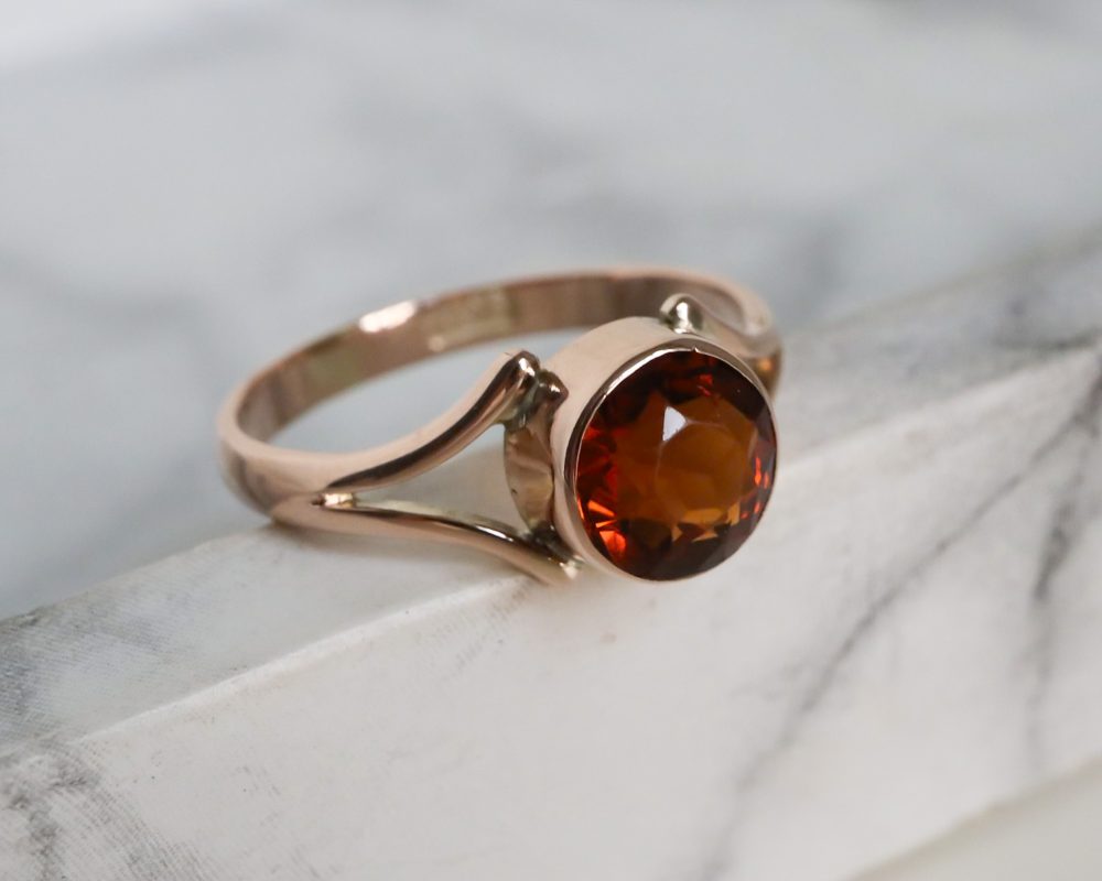 Vintage citrine ring in 9ct yellow gold for sale in Leeds, Yorkshire