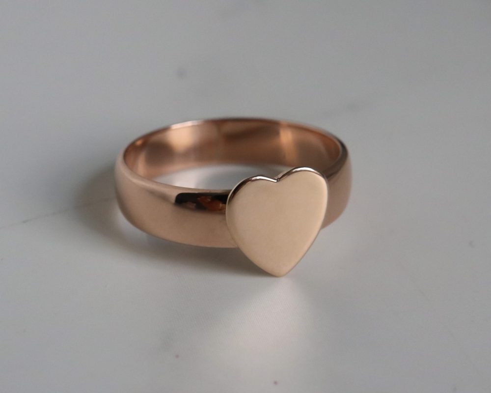IMG_9408 (1) Victorian 9ct rose gold heart ring for sale in Leeds, Yorkshire