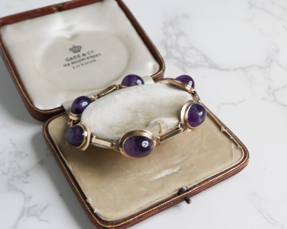 Vintage amethyst bracelet in 9ct yellow gold for sale in Leeds, Yorkshire