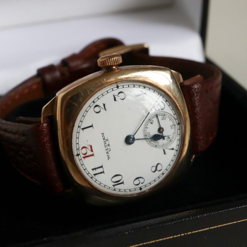 Antique Waltham wristwatch with 9ct gold casing circa 1930s