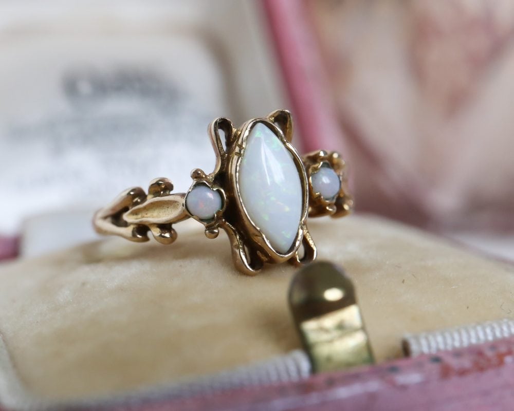 Vintage 9ct gold and opal ring for sale in Leeds, Yorkshire