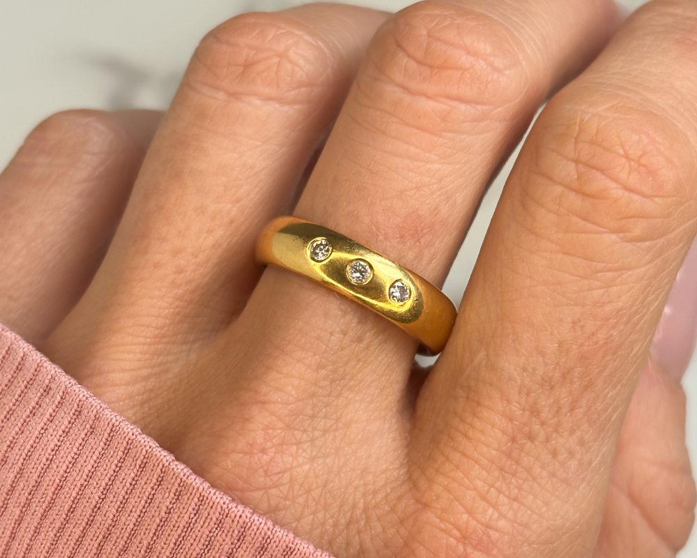 Antique 22ct yellow gold and old cut diamond wedding ring for sale in Leeds, Yorkshire