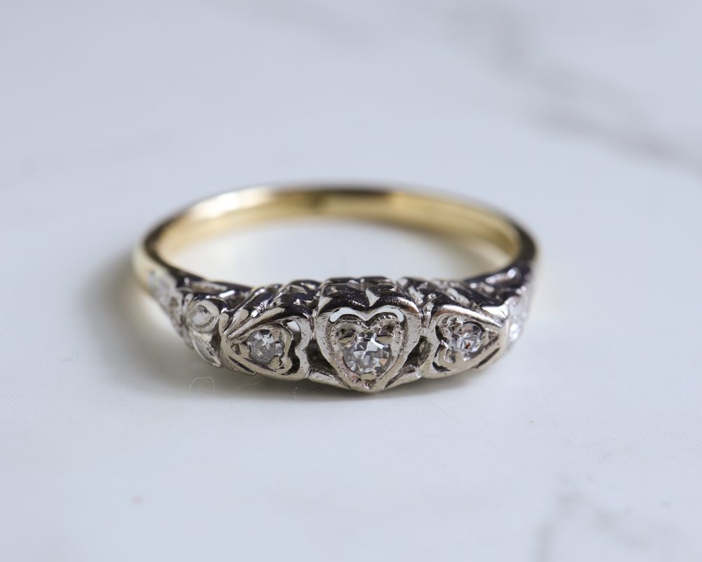 Antique Art Deco diamond heart ring in 18ct yellow gold for sale in Leeds, Yorkshire