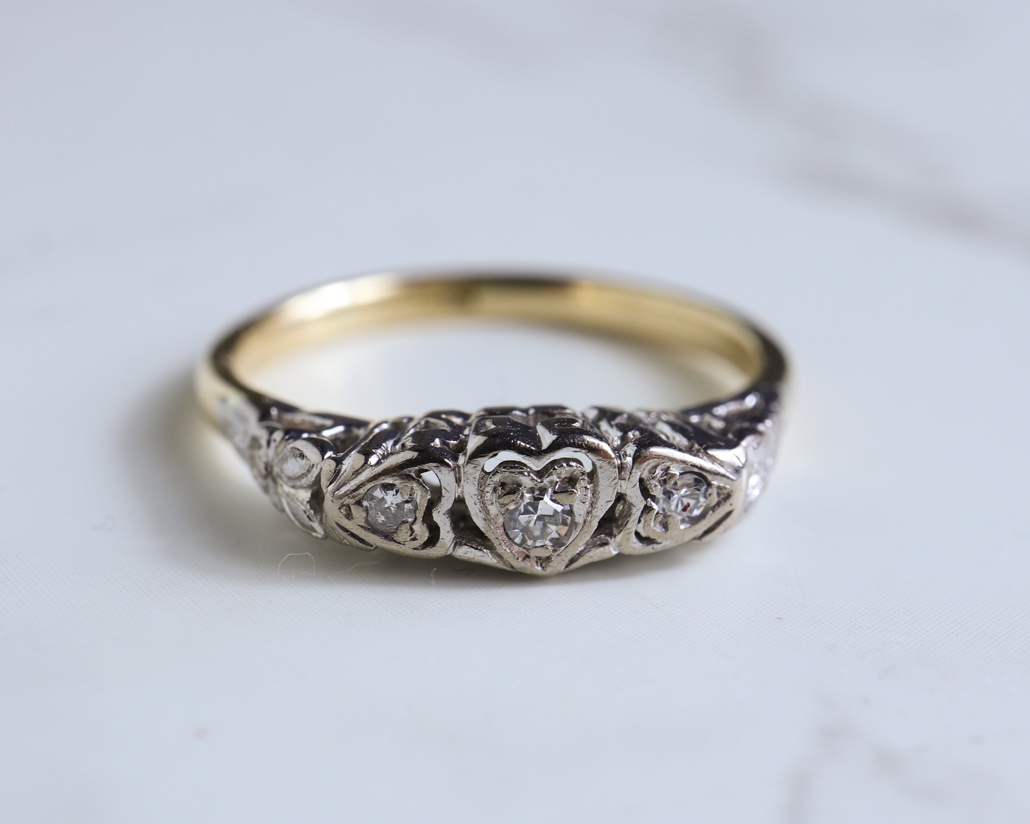 Antique Art Deco diamond heart ring in 18ct yellow gold for sale in Leeds, Yorkshire