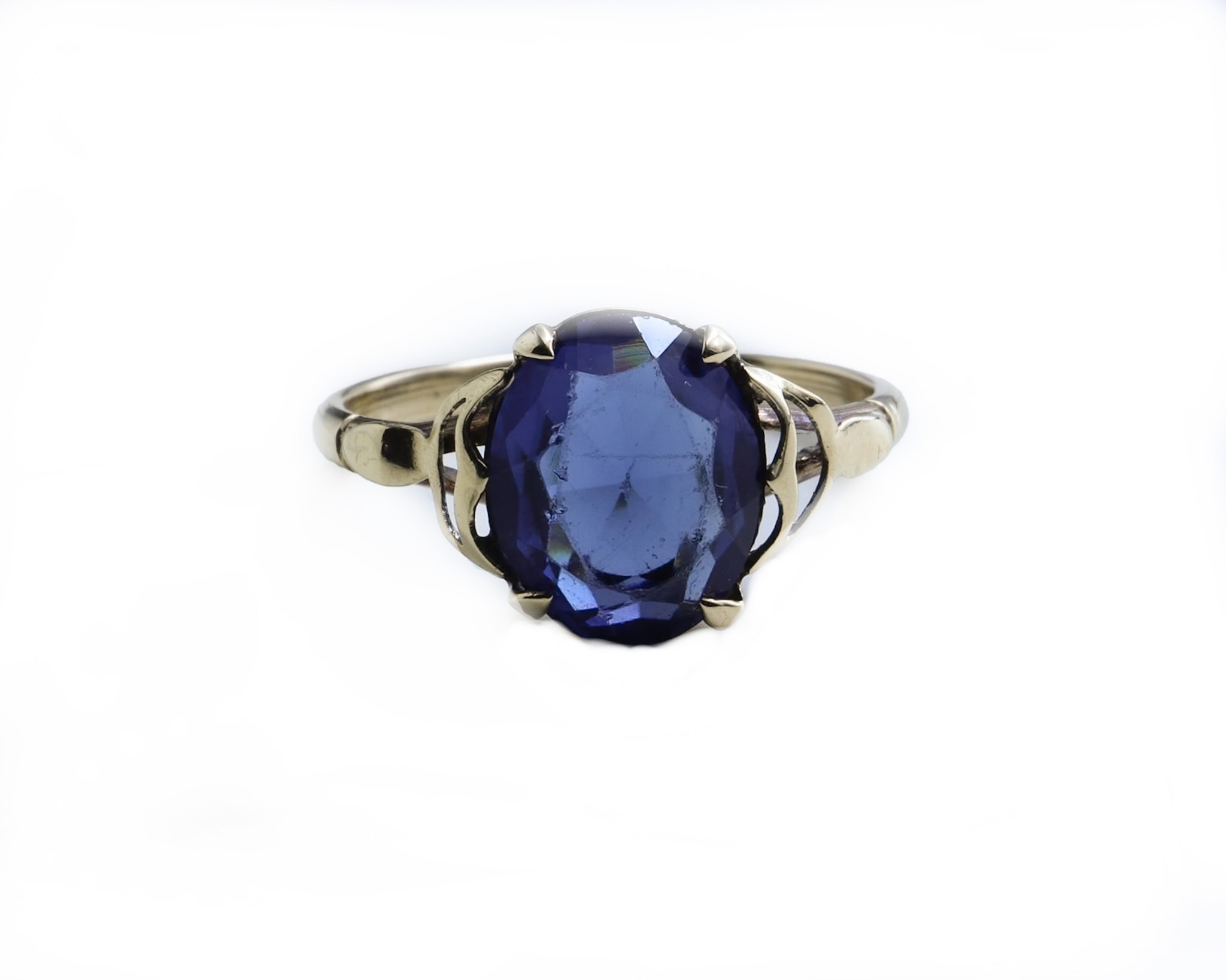 Vintage 9ct gold blue stone ring for sale in Leeds, Yorkshire