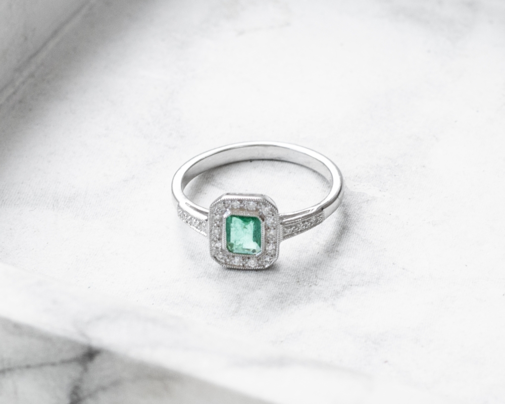 art deco style emerald and diamond ring for sale in Leeds, Yorkshire