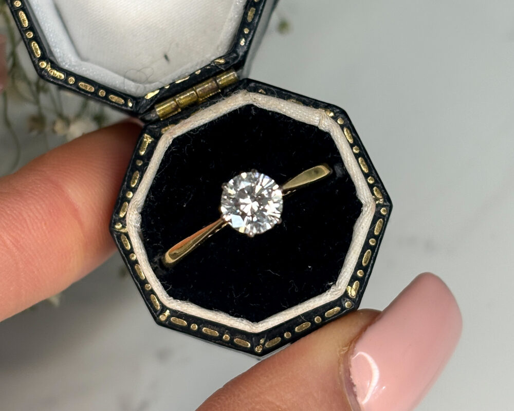 Antique 1920s diamond solitaire ring 0.9ct 18ct yellow gold for sale in Leeds, Yorkshire