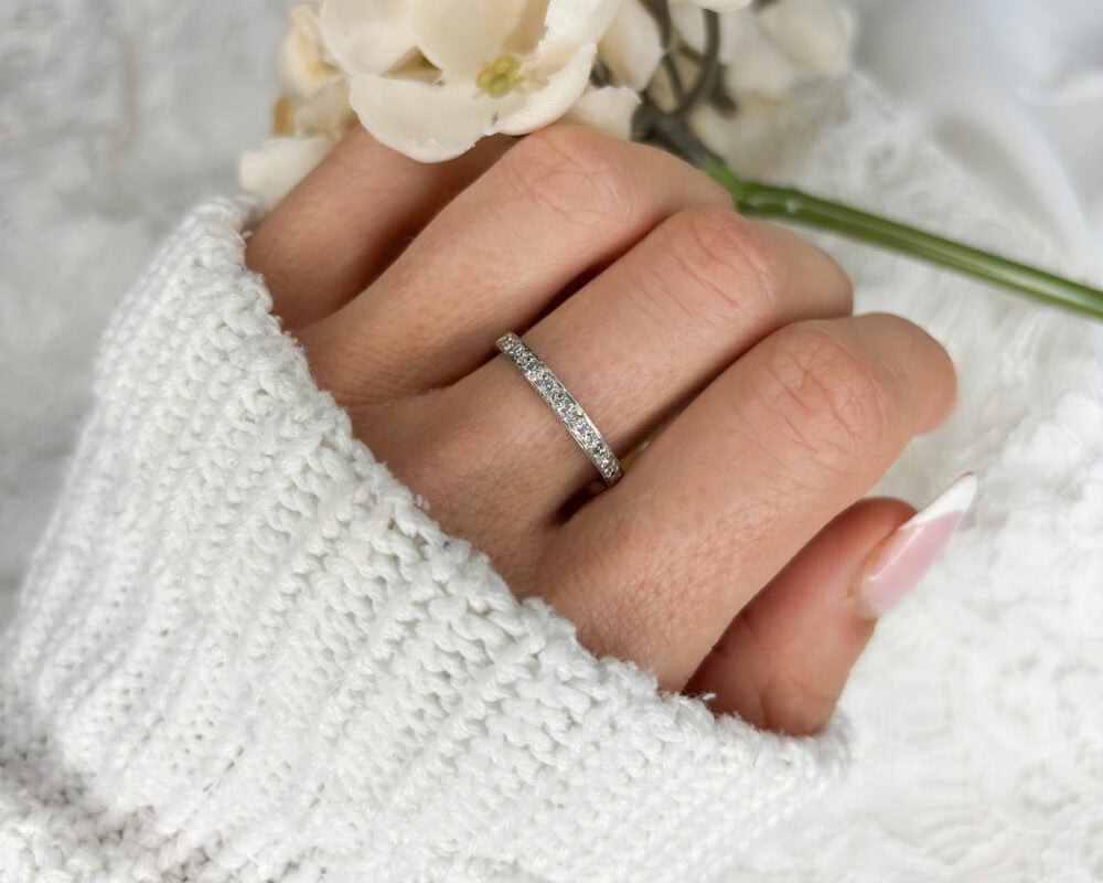 vintage 9ct white gold and diamond half eternity ring 0.3ct